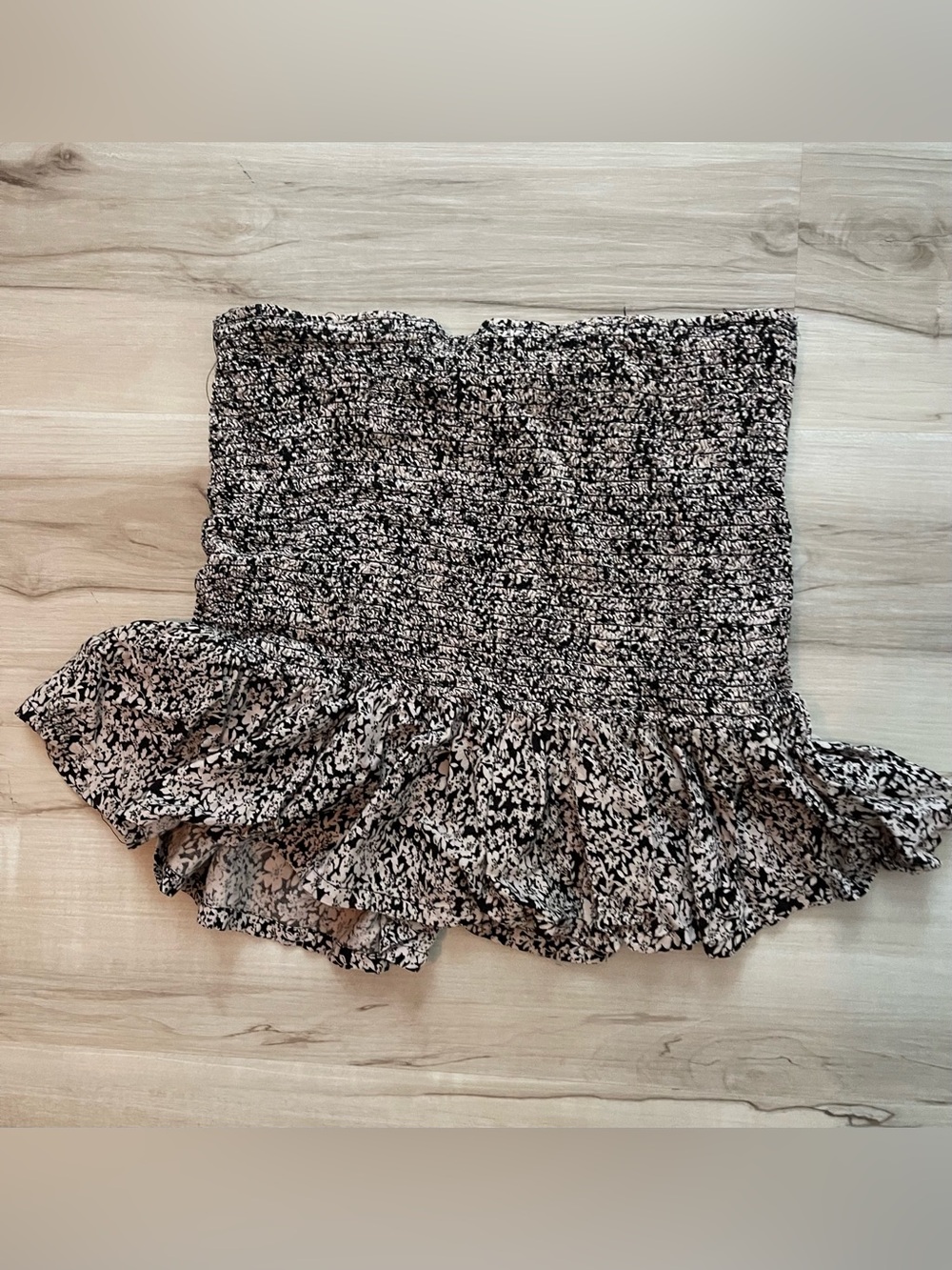 Smocked Ruffle Hem Crop Top - Black & White Floral